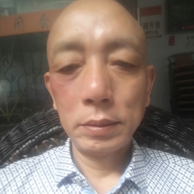 眼神还悲凉的照片