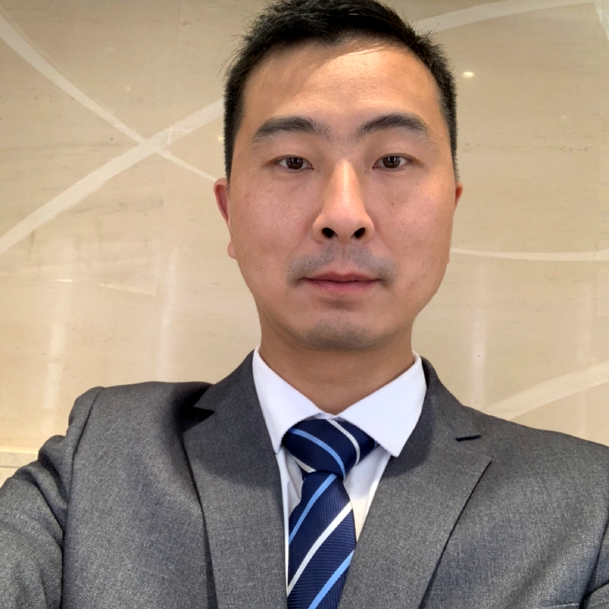 约爱在线的照片