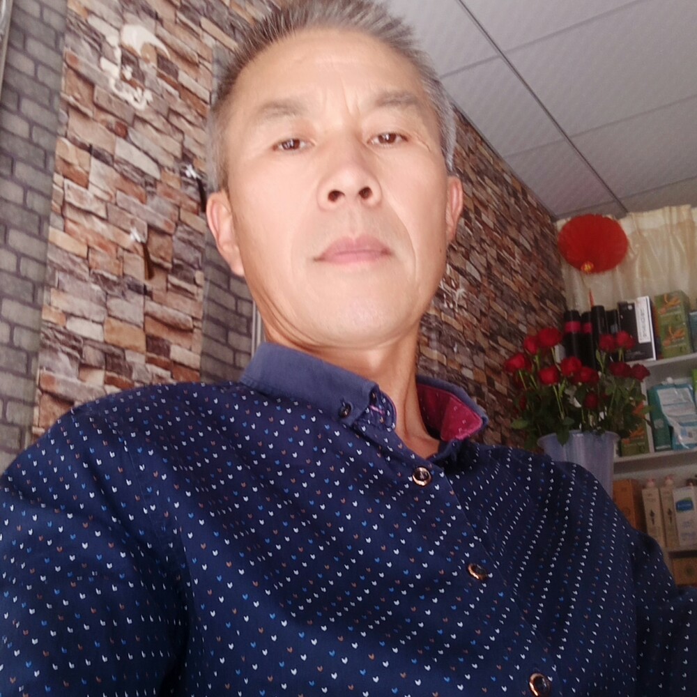 本人长得丑的照片