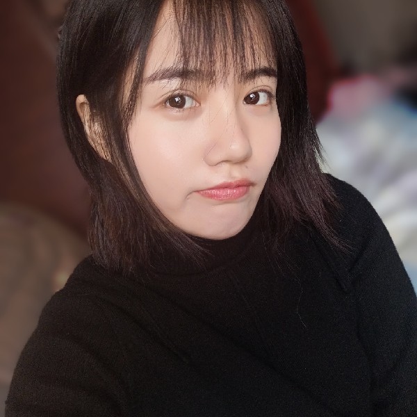 昏睡衬衫的照片