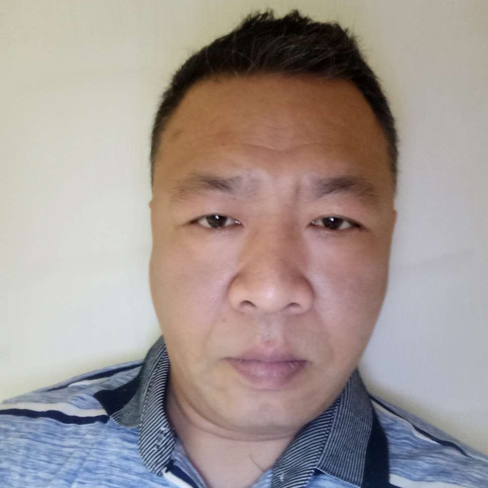 没文化的男人的照片
