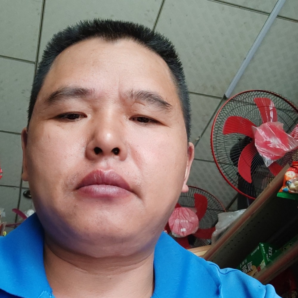 小虾米回眸高大的照片
