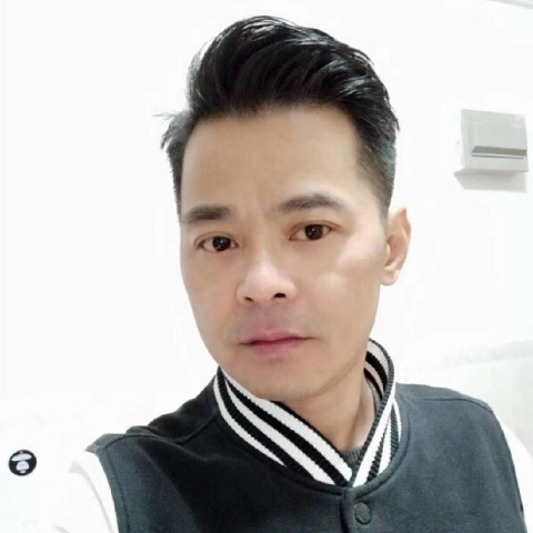 复杂笑碧影的照片