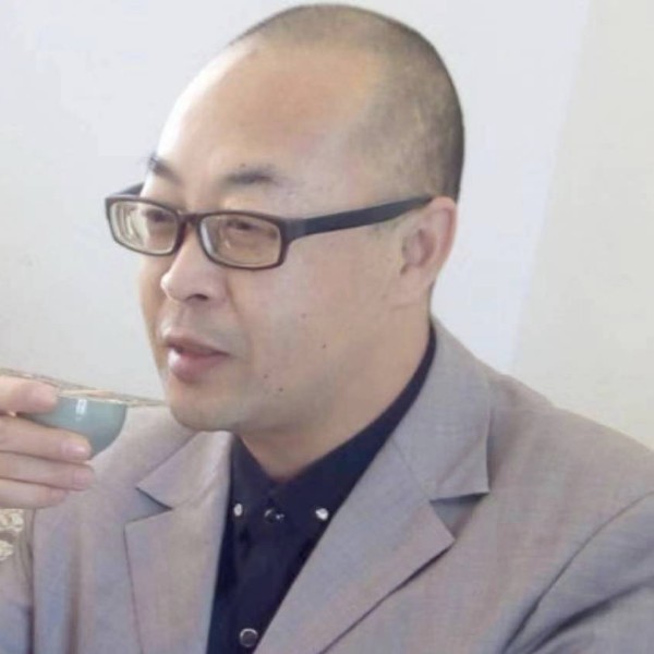 鱼，小煮的。的照片