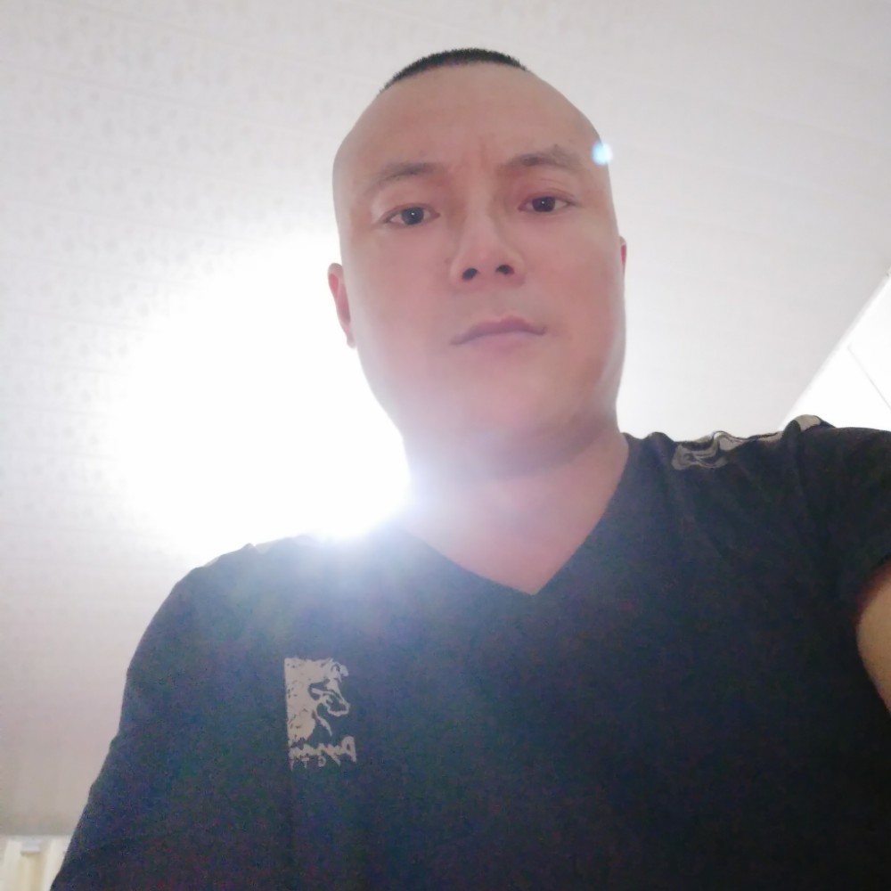 沉默暗然的照片