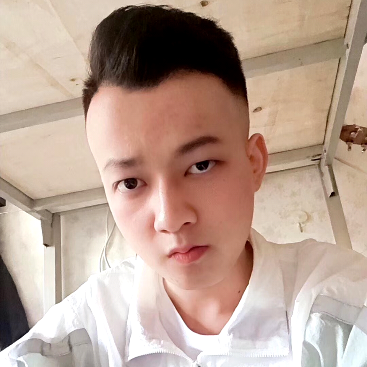 就叫小罗的照片