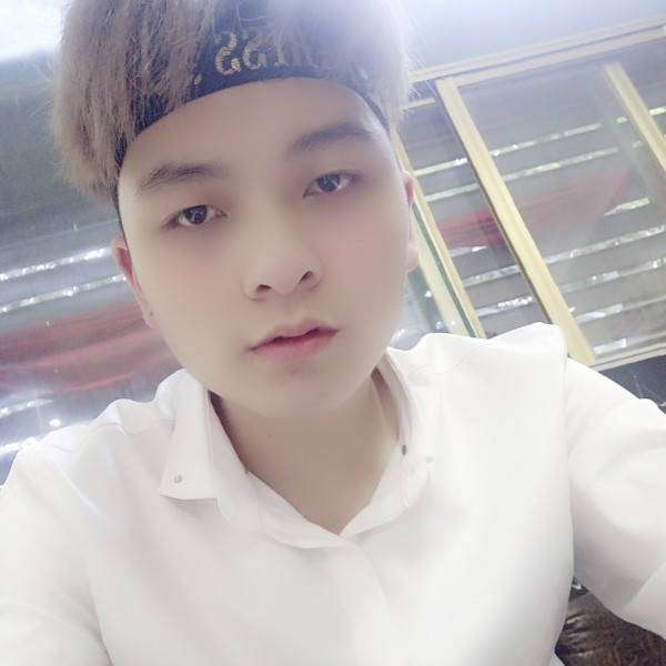 造型师  云哲的照片