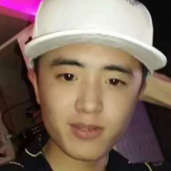 爱听歌回首画笔的照片