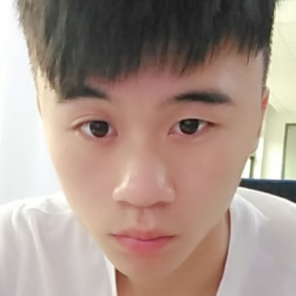 现实和朋友的照片