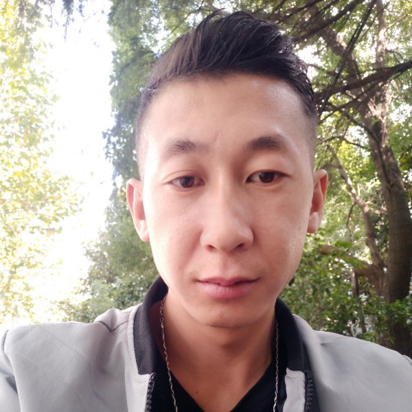 王府公子的照片