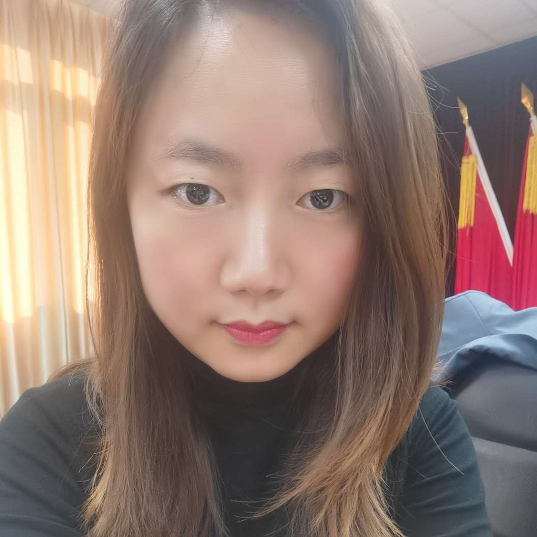 L.F.的照片