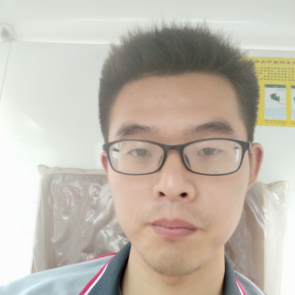 安静打樱桃的照片