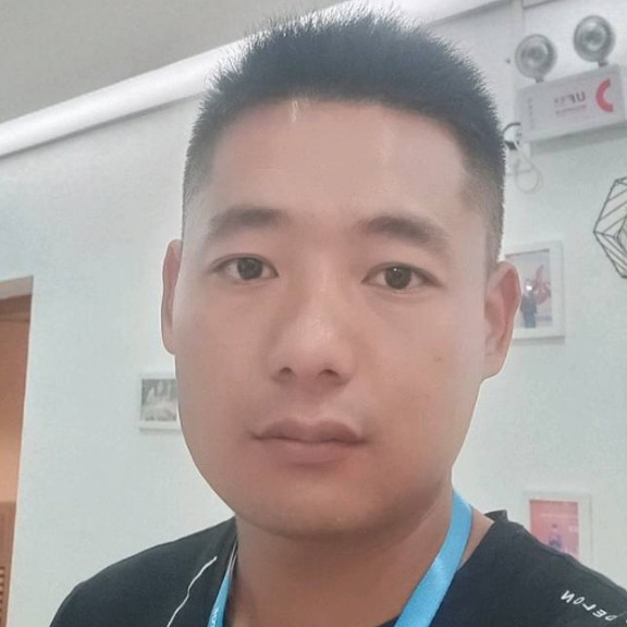 随机生成寻伴的照片