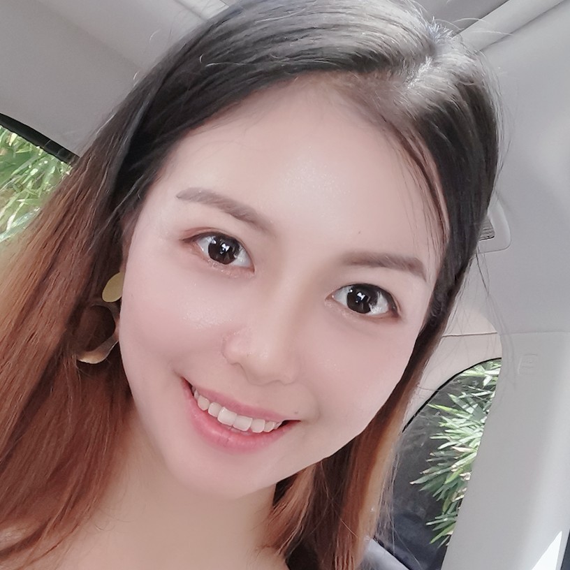 纯真浅吻万宝路的照片
