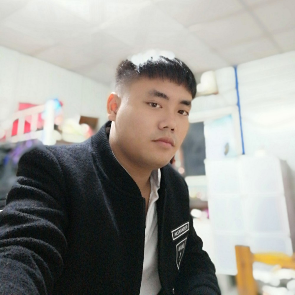 喜欢爱笑的你的照片