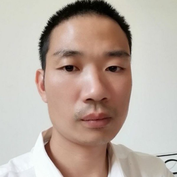 有魅力吃醋板栗的照片