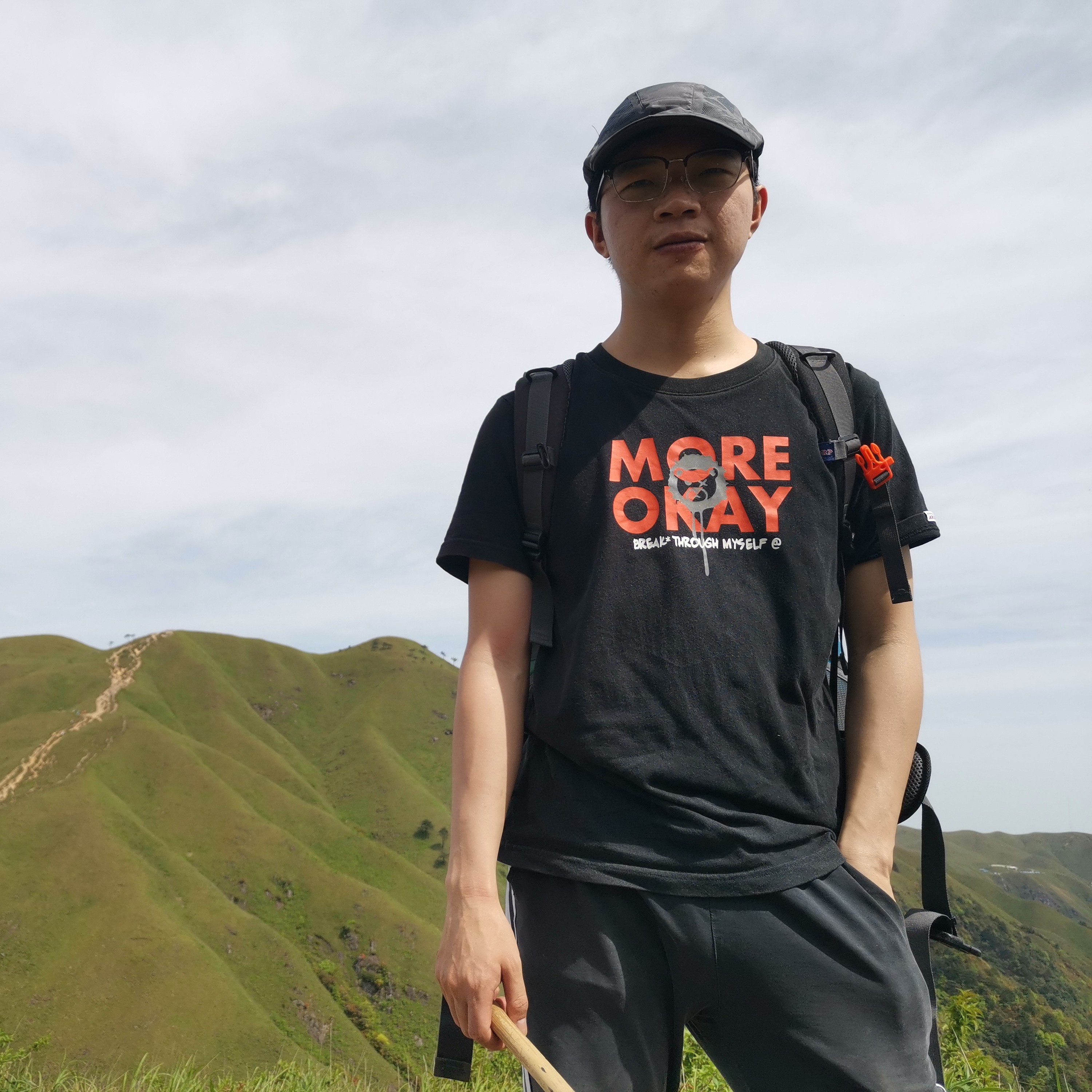 冷月吃香蕉的照片