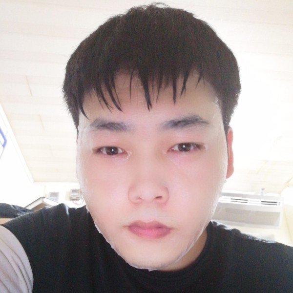 滑板凶狠的照片
