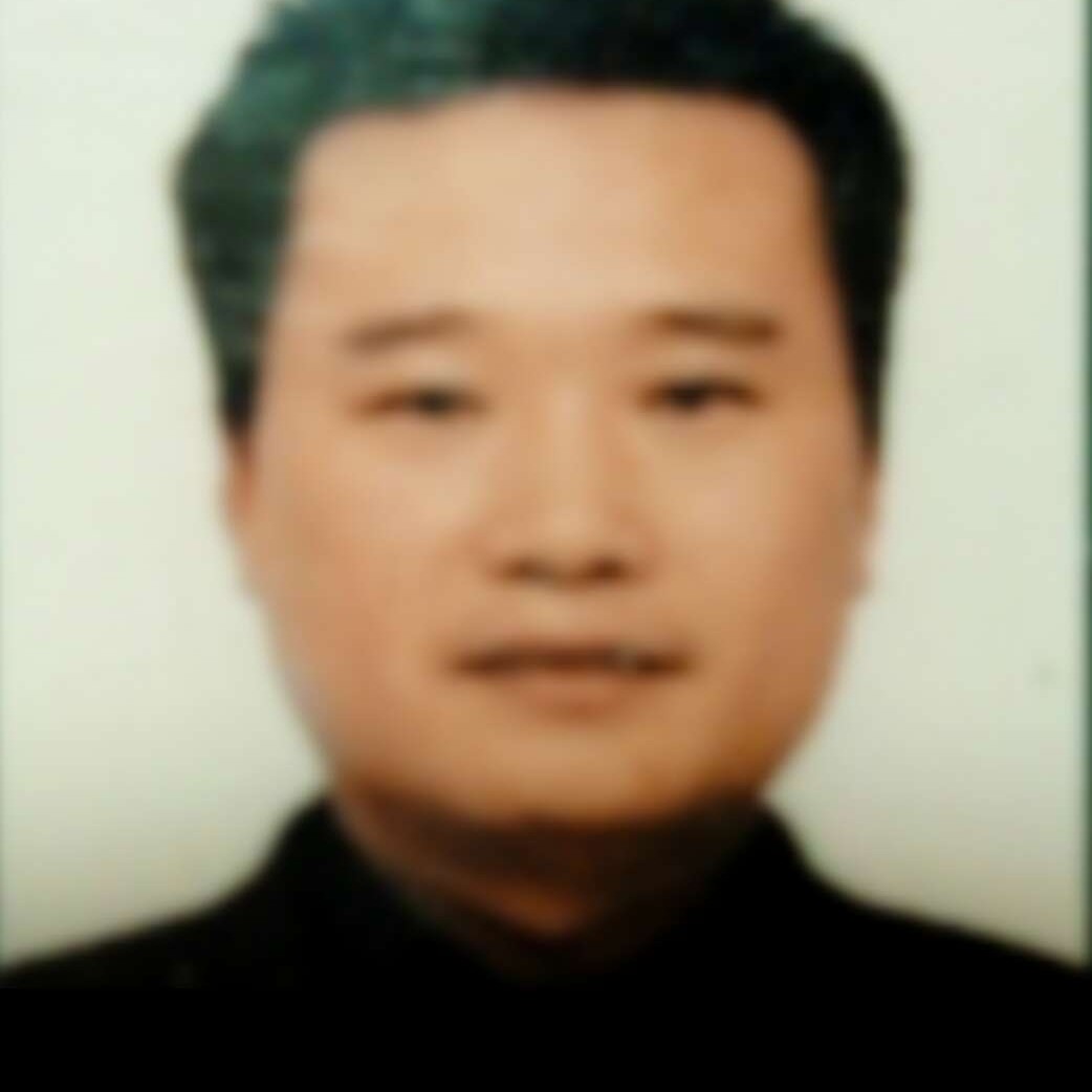 山石晚上的照片