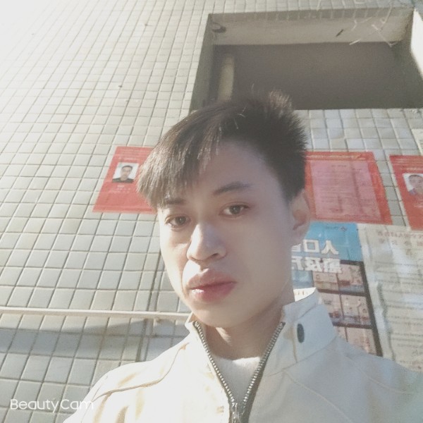 妩媚蹁跹电源的照片