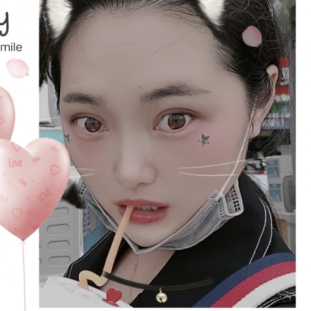 细嗅蔷薇（云）的照片