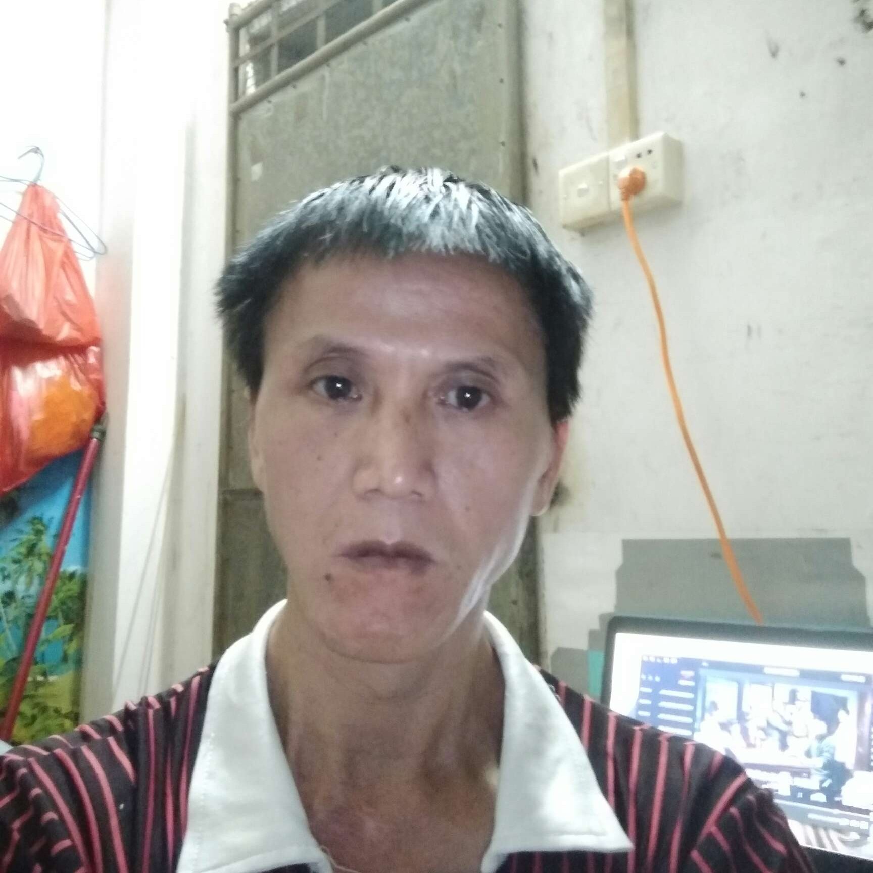 独寂方大树的照片