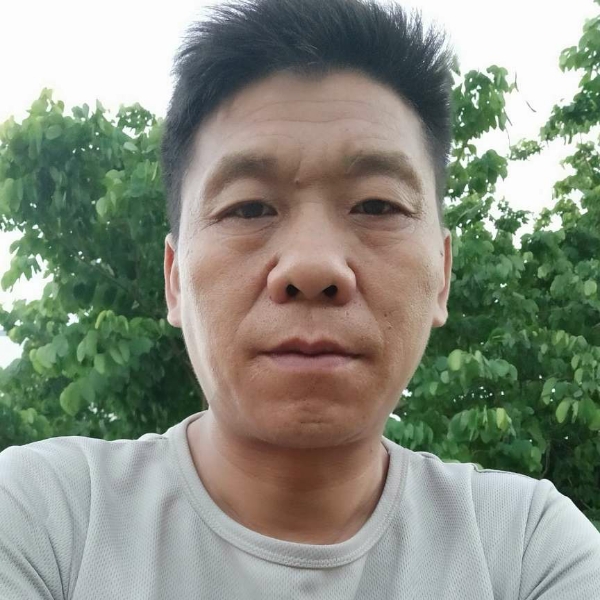 鞋子等于隐形的照片