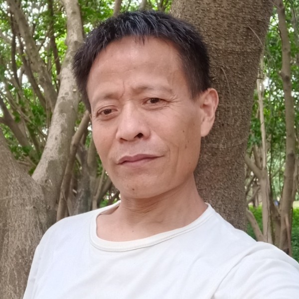 携手跨越时空的照片