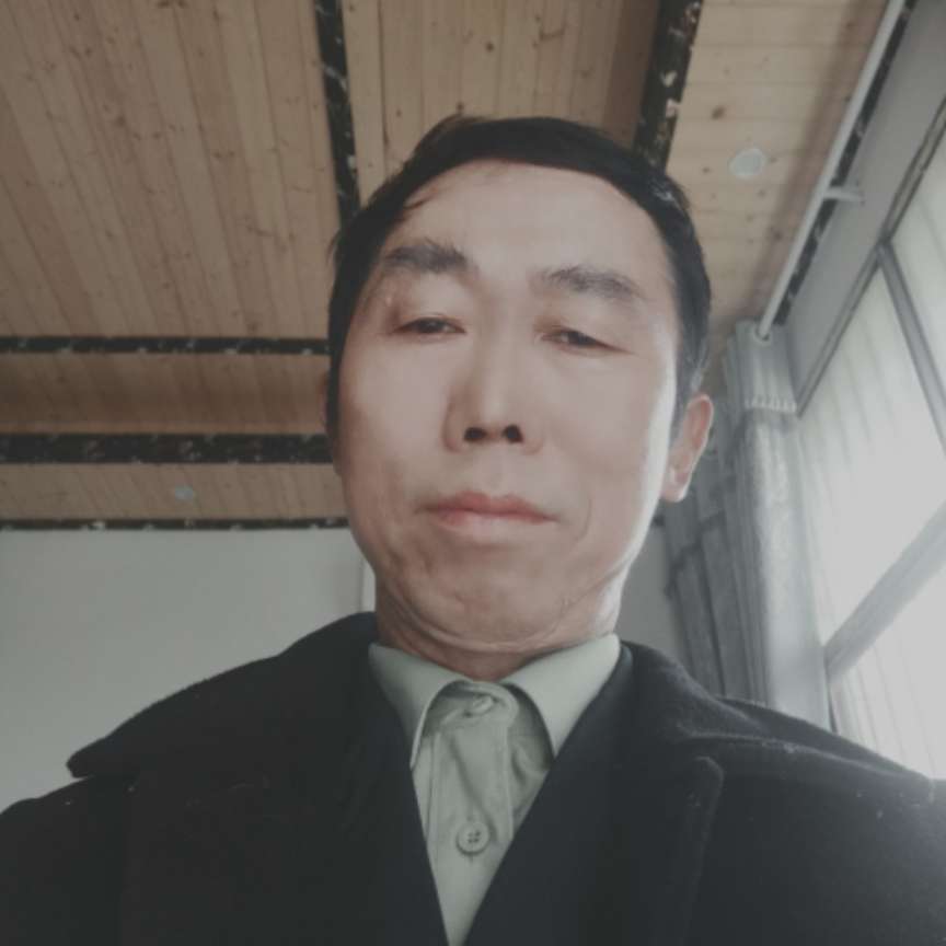 草莓迎瘦瘦的照片