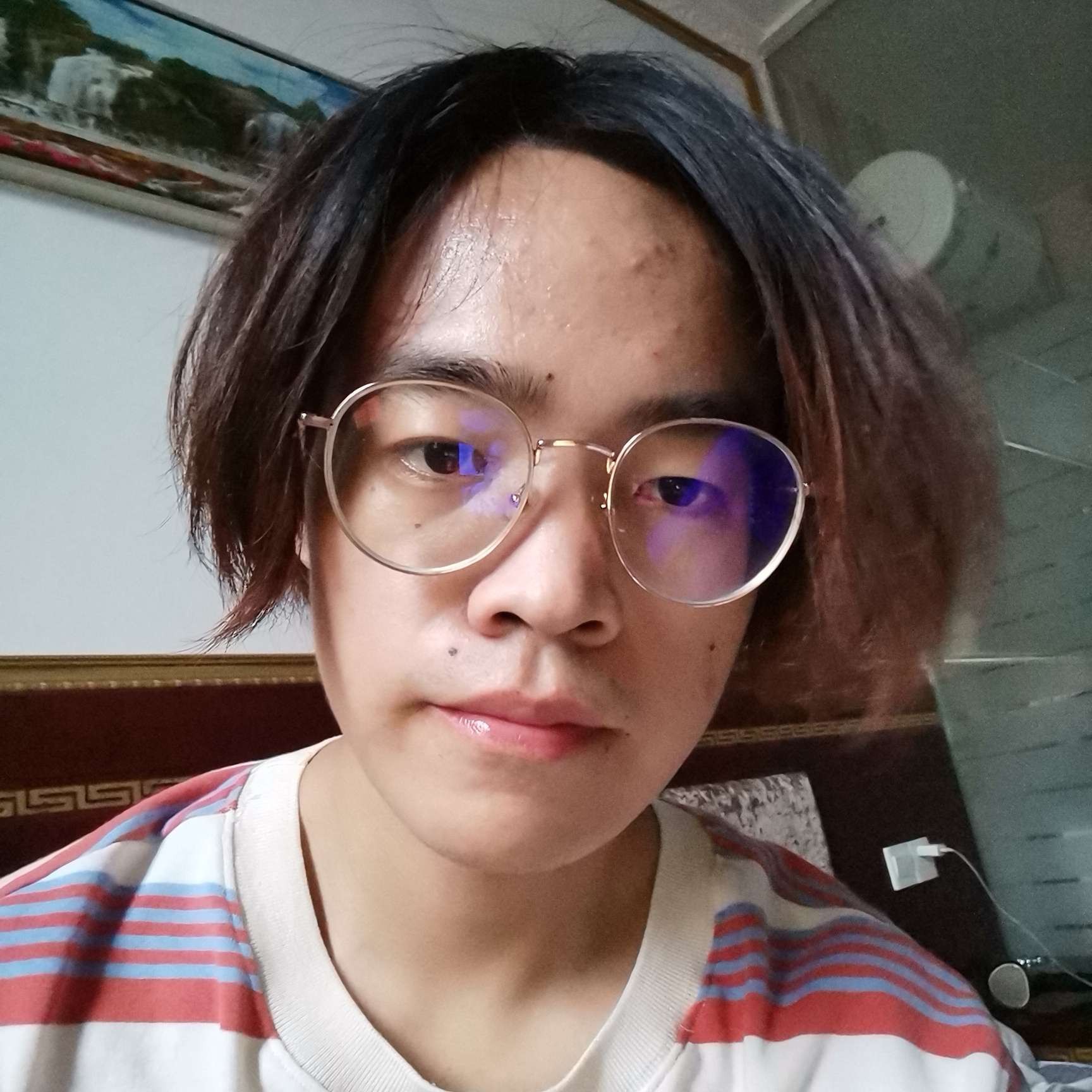 风吹枝丫响的照片