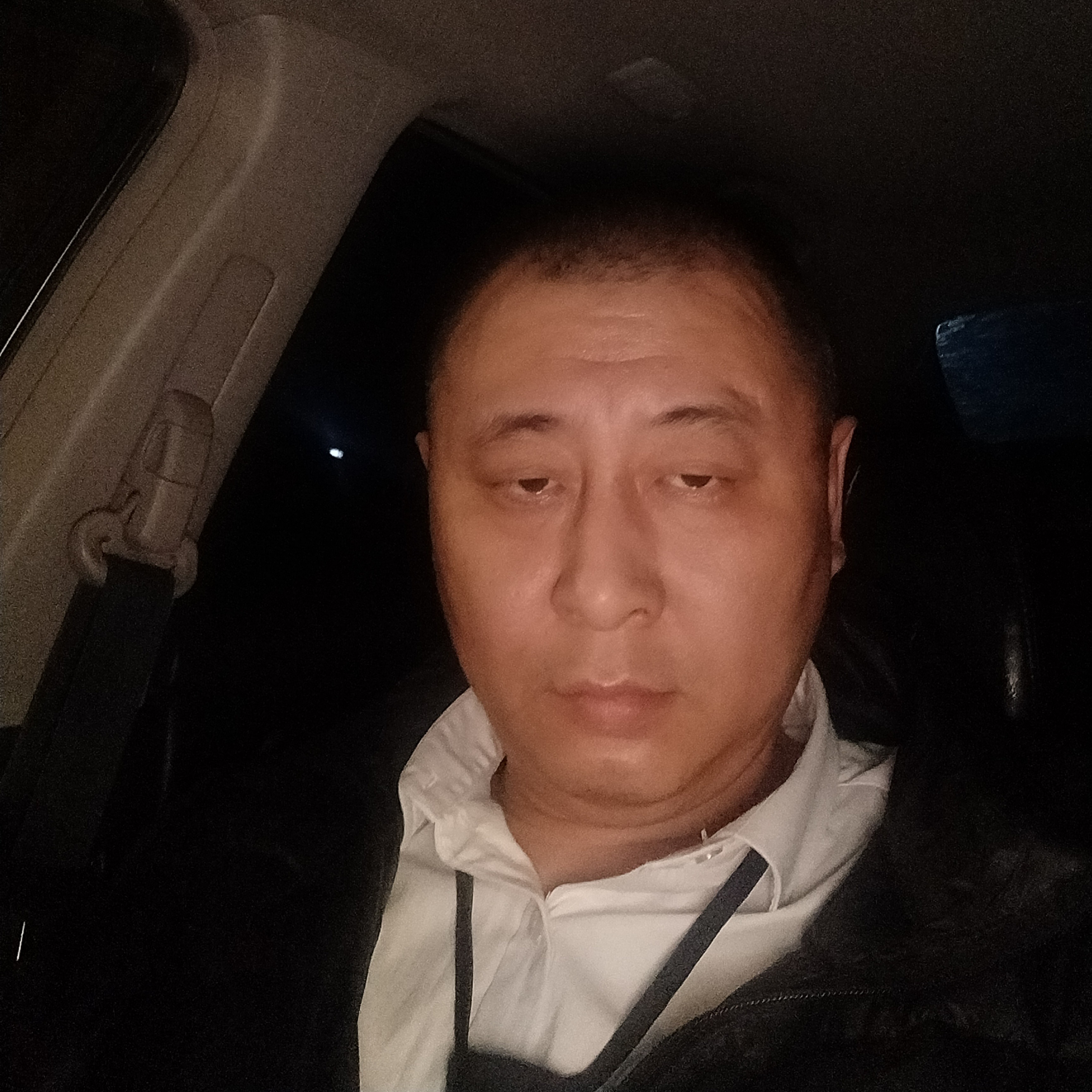 穷鬼一个不要闲撩的照片