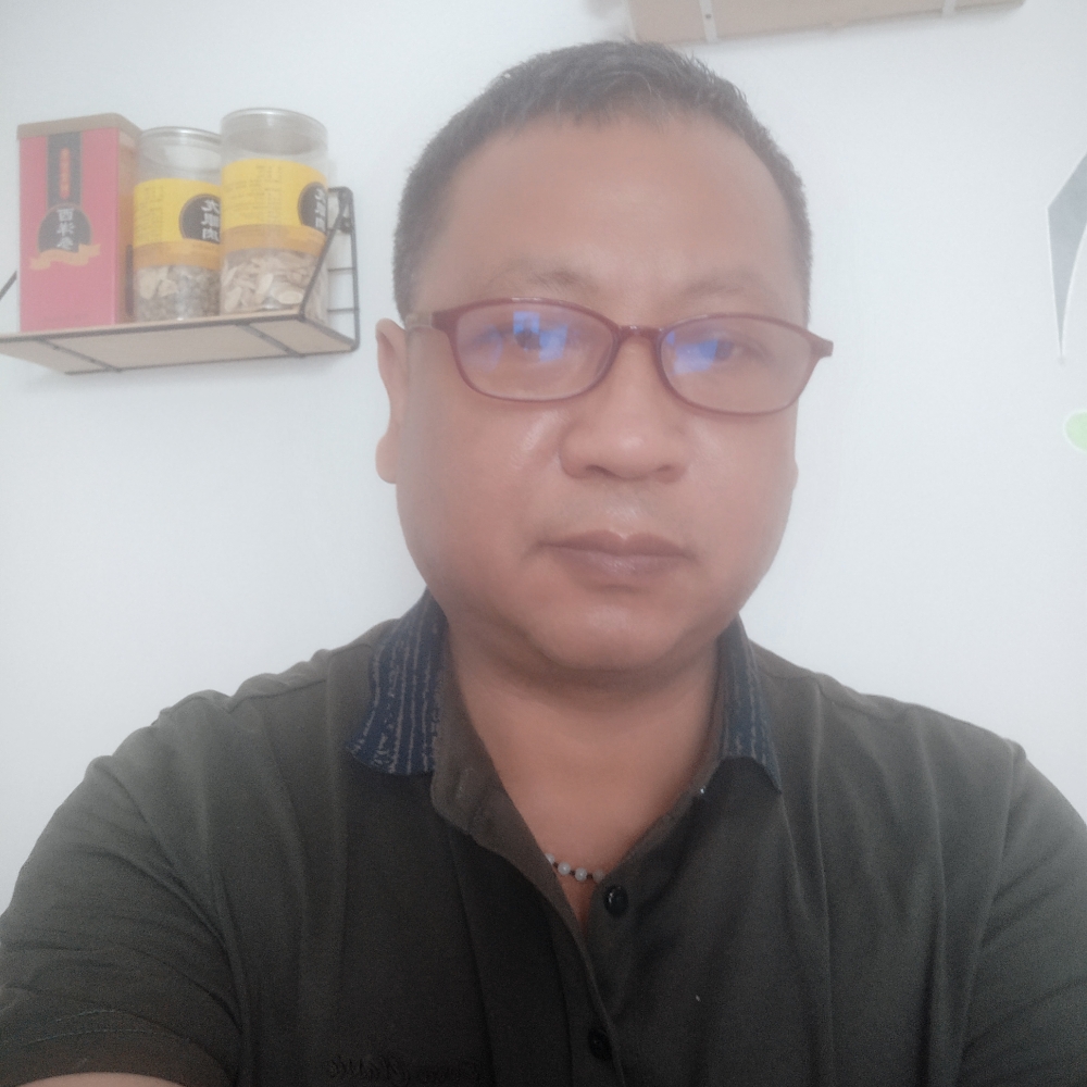 明鹏辉的照片