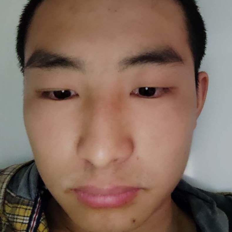 犀牛愿贪玩的照片