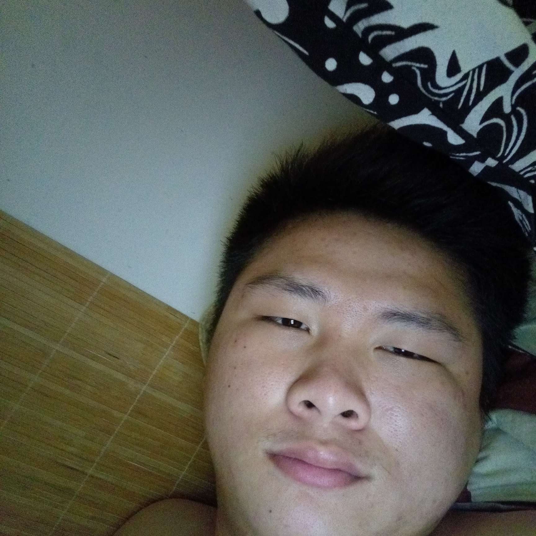 镜子愿紧张的照片