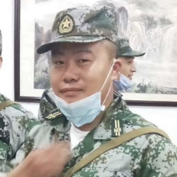 梦影凶狠的照片