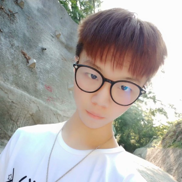 何佳欣的照片