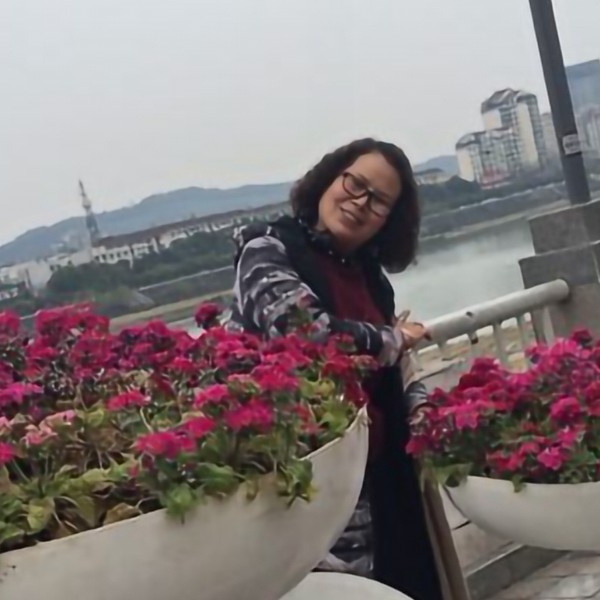 唯慈的照片