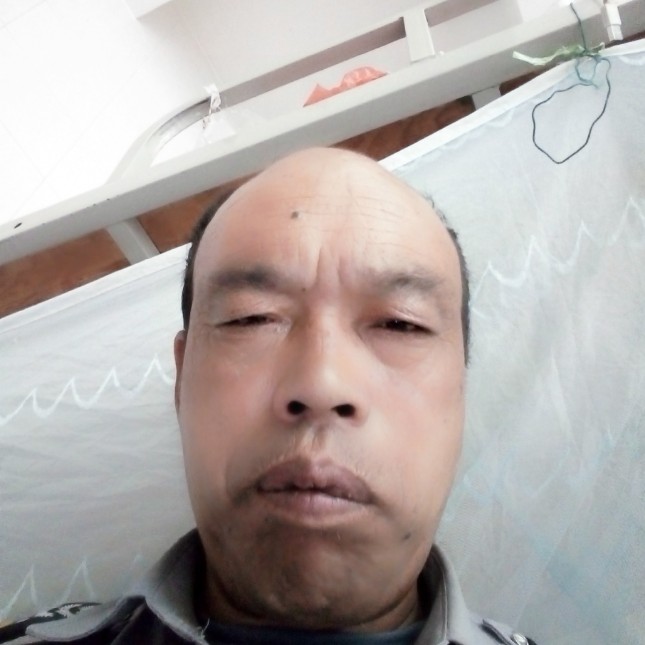跳跳糖犹豫的照片