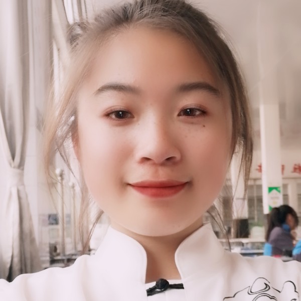 洛灵汐的照片