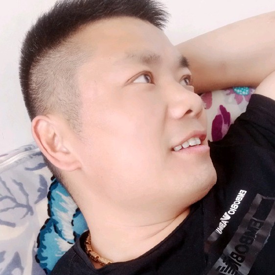 地势坤 刚锅的照片