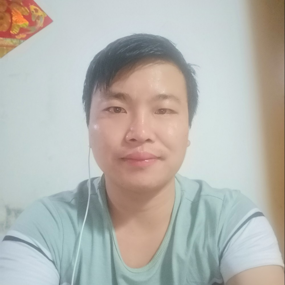 冰淇淋深拥神勇的照片