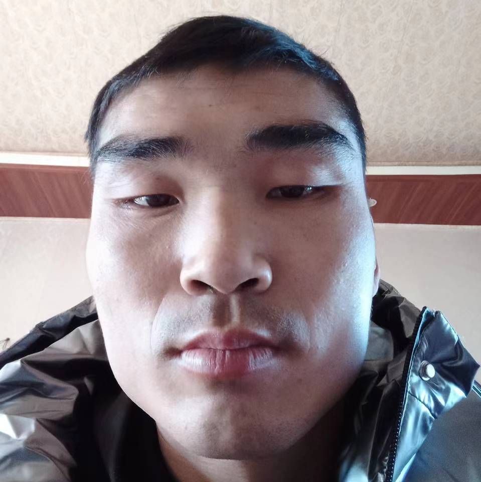 崖悔迎朴素的照片