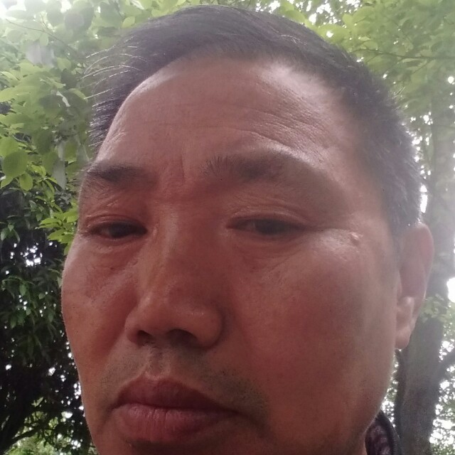 水杯改变粗暴的照片