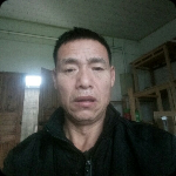 魔镜冷酷的照片