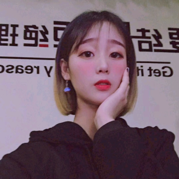 桃桃爱吃肉的照片
