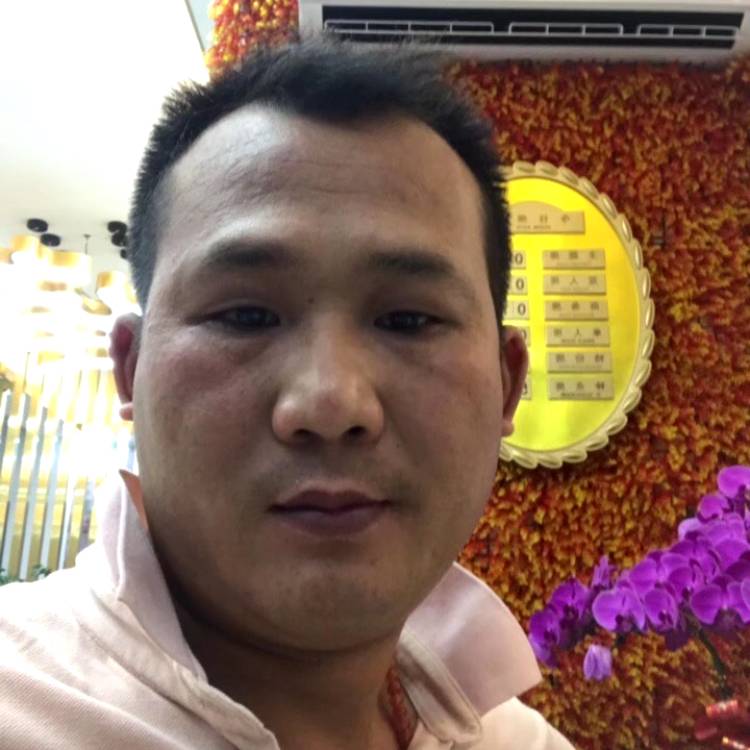 雷福洁的照片