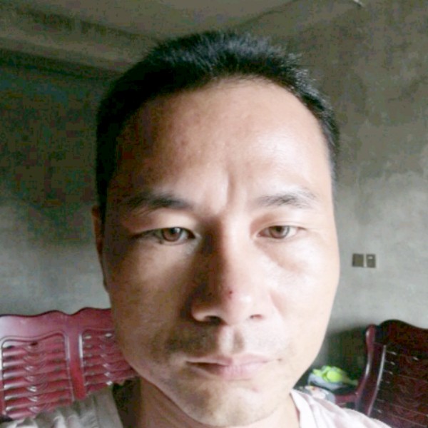 怕孤单等待流影的照片