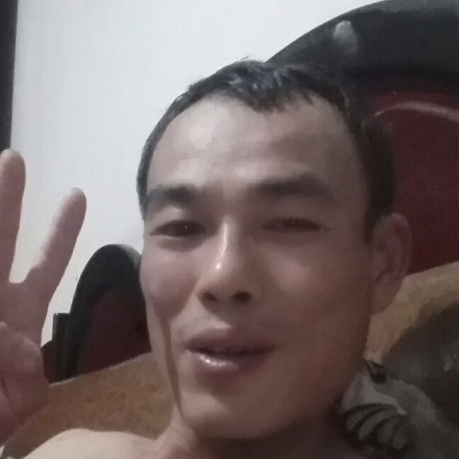 帅哥忧伤的照片
