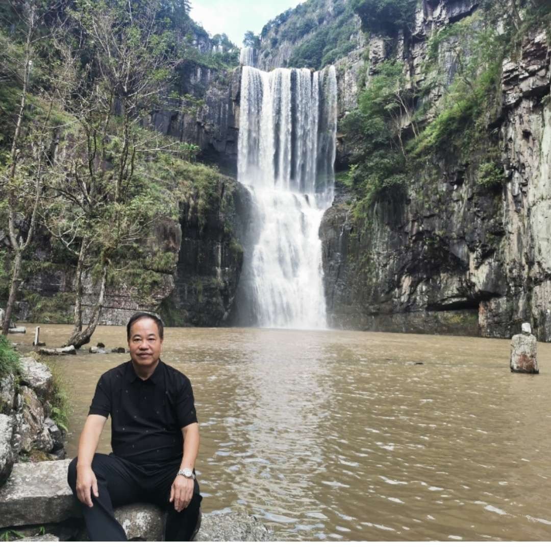 鑫火成林的照片