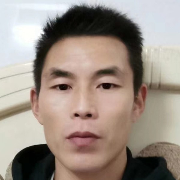 想人陪愿月亮的照片